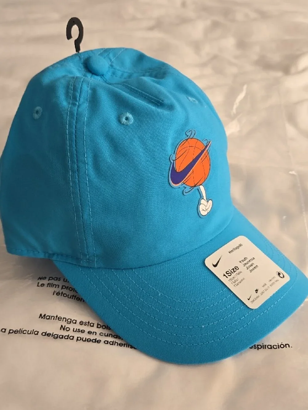 Nike Youth Basketball Swoosh Cap